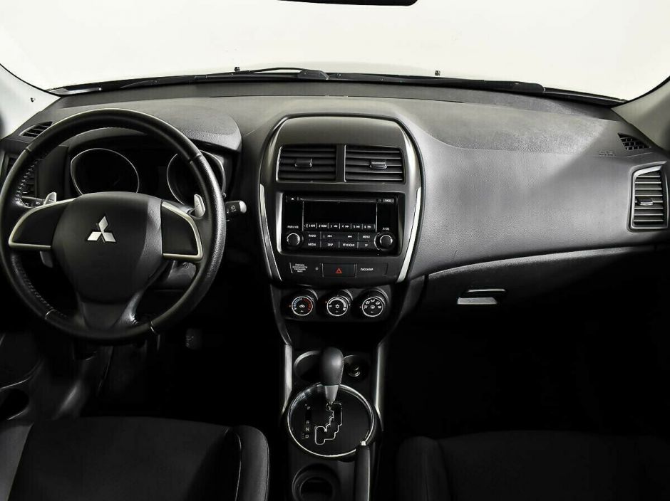 Mitsubishi ASX, 1.8 л, Вариатор, 2013 фото 2