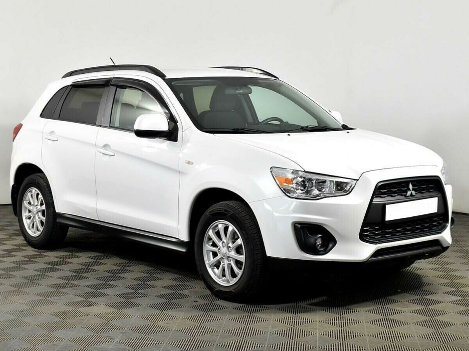 Mitsubishi ASX, 1.8 л, Вариатор, 2013 фото 4