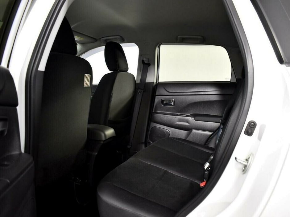 Mitsubishi ASX, 1.8 л, Вариатор, 2013 фото 1