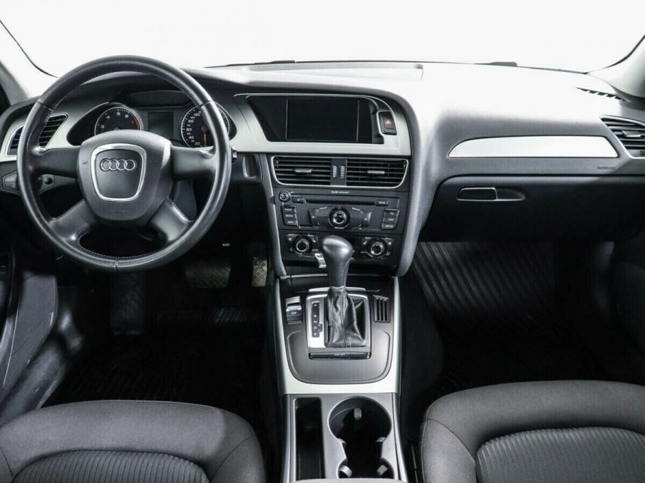 Audi A4, 1.8 л, Вариатор, 2010 фото 7