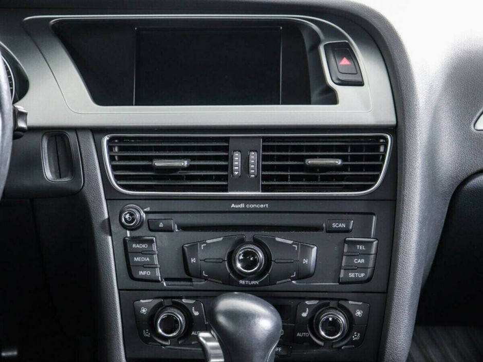 Audi A4, 1.8 л, Вариатор, 2010 фото 1