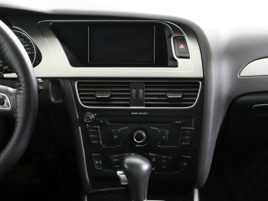 Audi A4, 2.0 л, Вариатор, 2011 фото 2