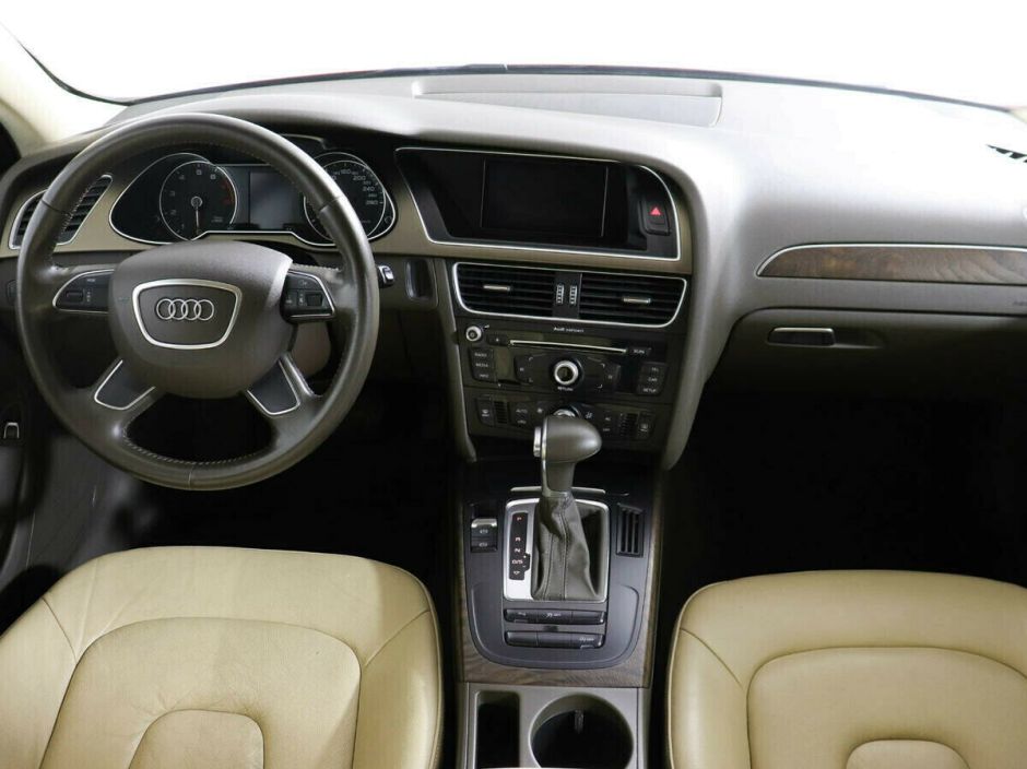 Audi A4, 2.0 л, Вариатор, 2013 фото 8