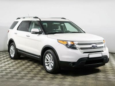 Ford Explorer, 3.5 л, АКПП, 2012 фото 4