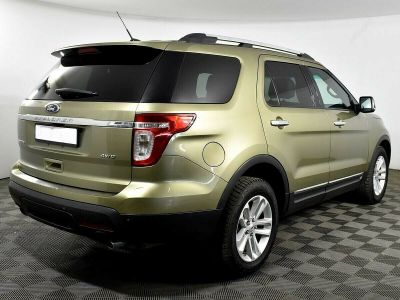 Ford Explorer, 3.5 л, АКПП, 2012 фото 5