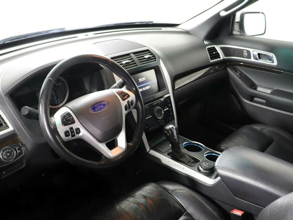 Ford Explorer, 3.5 л, АТ, 2012 фото 10