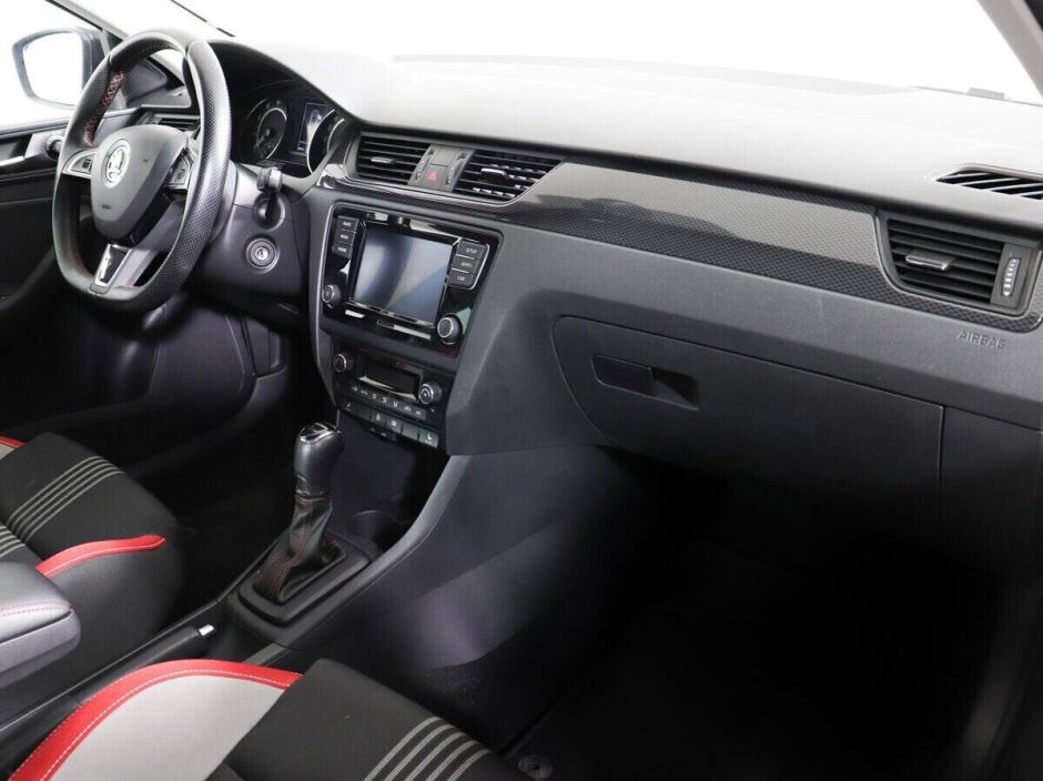 Skoda Rapid, 1.6 л, АТ, 2018 фото 2