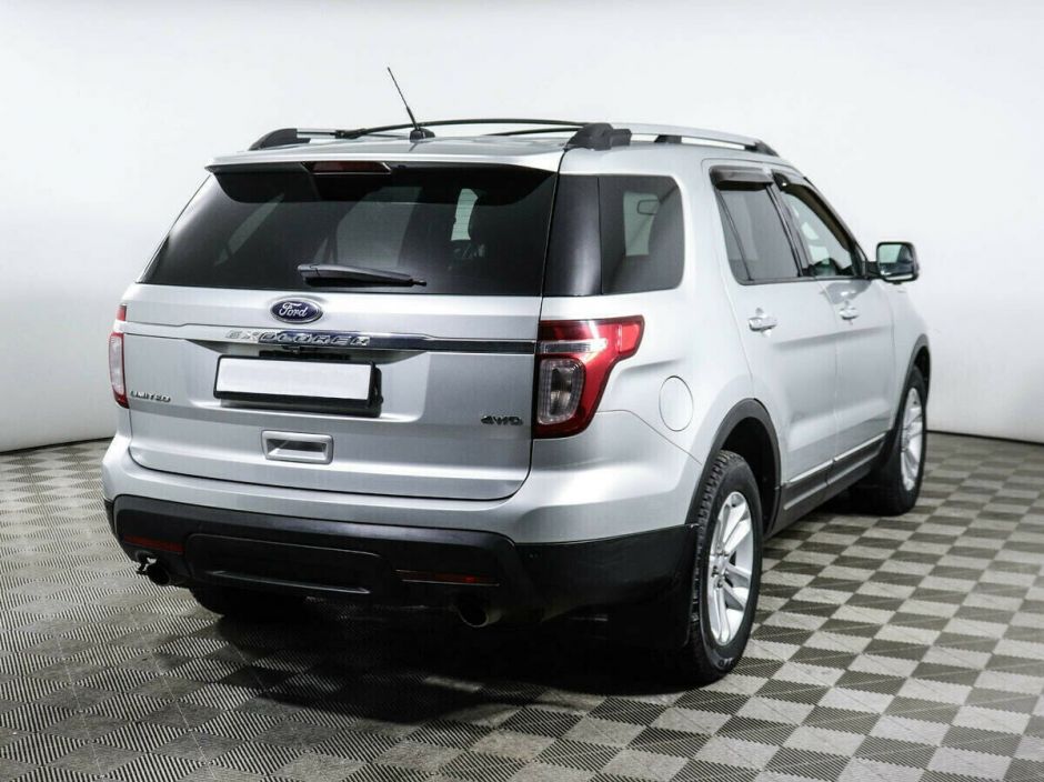 Ford Explorer, 3.5 л, АТ, 2015 фото 5