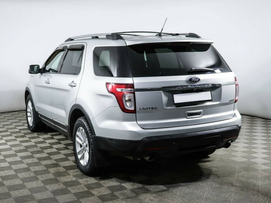 Ford Explorer, 3.5 л, АТ, 2015 фото 6