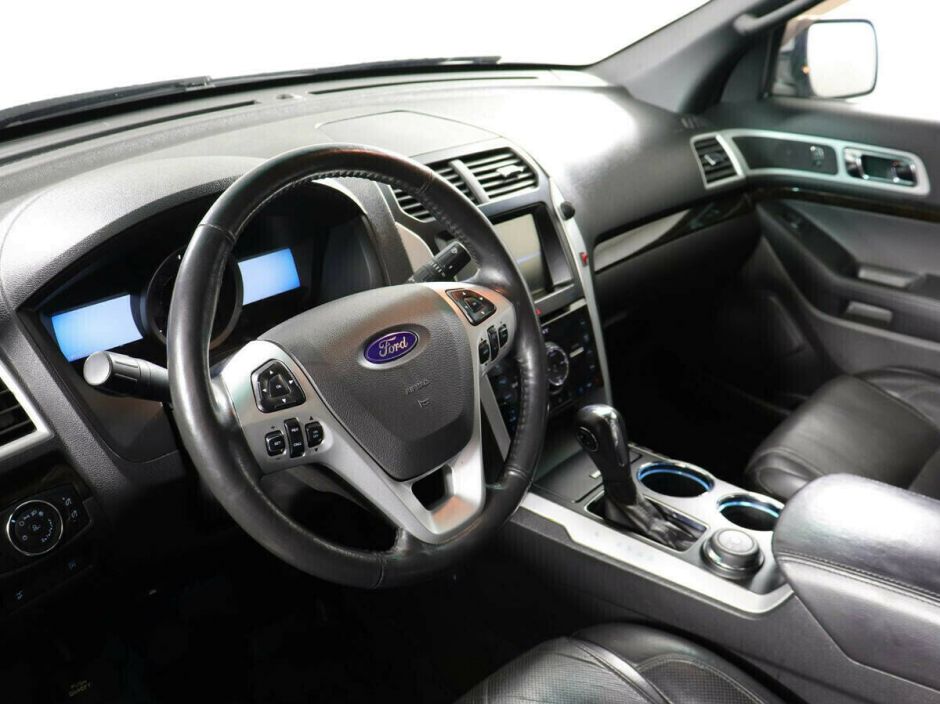 Ford Explorer, 3.5 л, АТ, 2015 фото 7