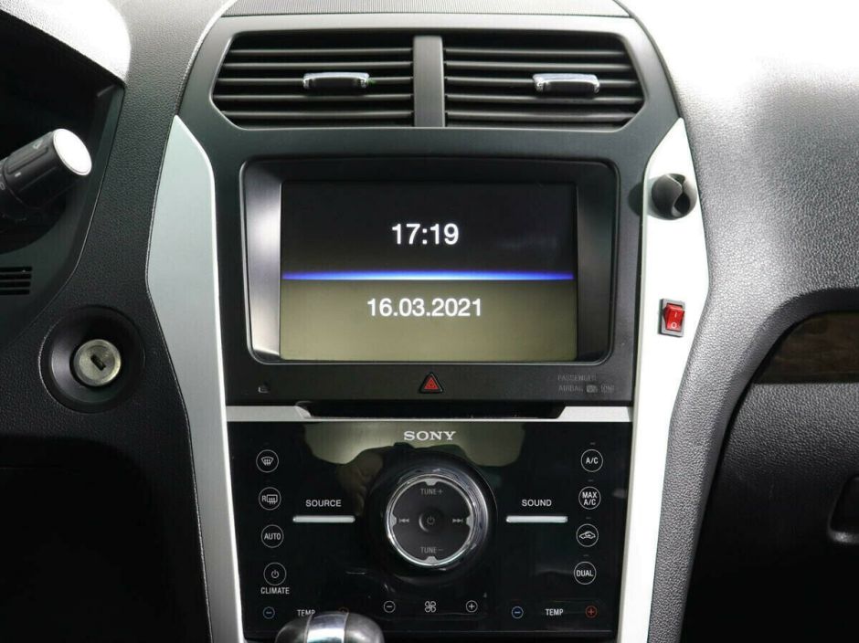 Ford Explorer, 3.5 л, АТ, 2015 фото 8