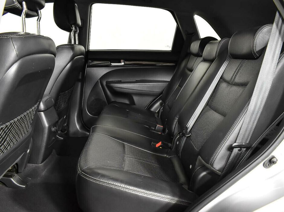 Kia Sorento, 2.4 л, АТ, 2010 фото 1