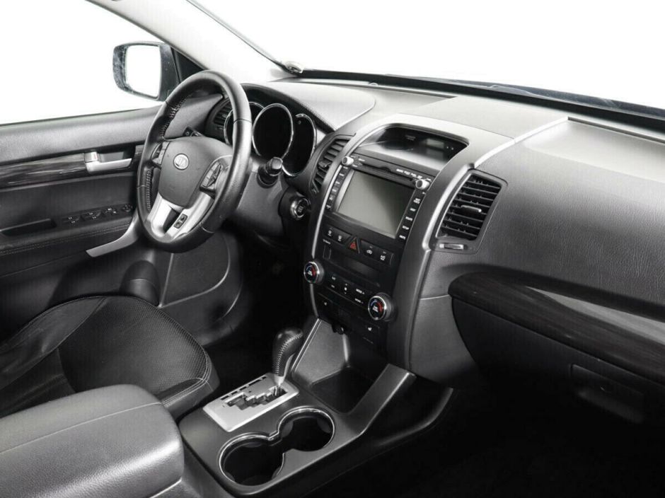 Kia Sorento, 2.4 л, АТ, 2011 фото 2