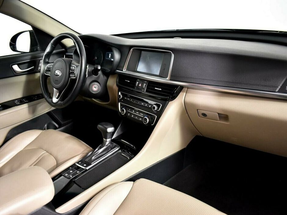 Kia Optima, 2.0 л, АТ, 2017 фото 2