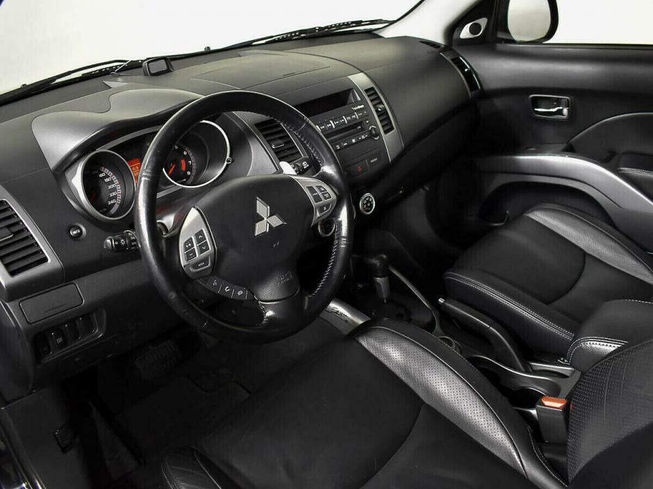 Mitsubishi Outlander, 3.0 л, АТ, 2007 фото 2