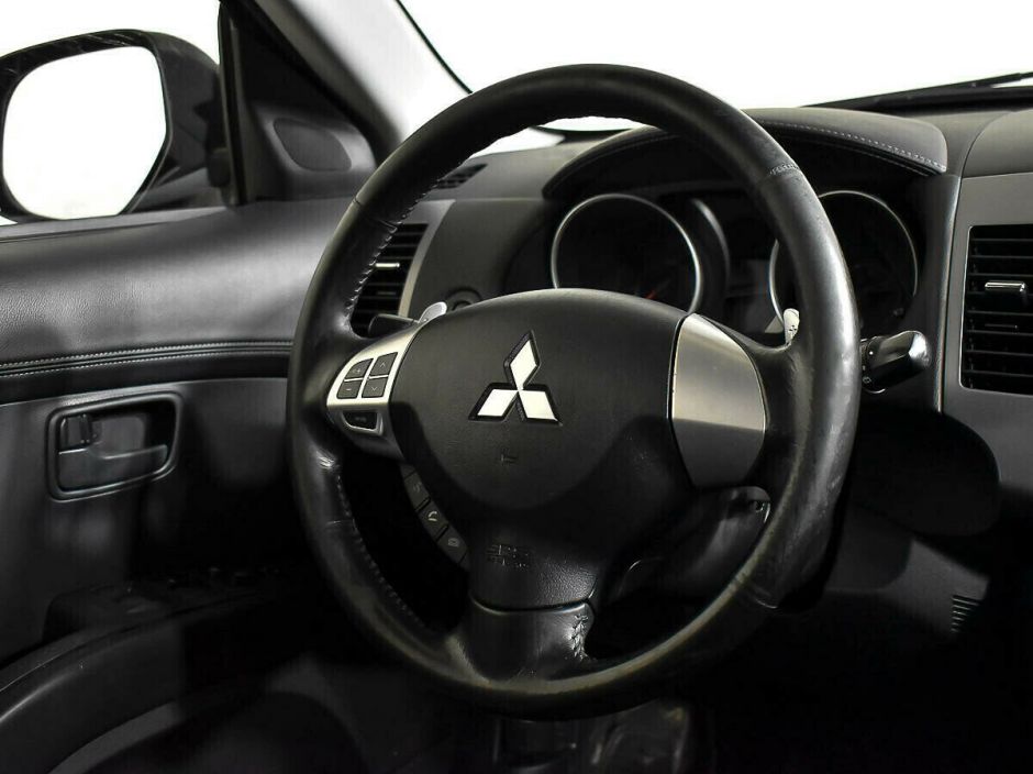 Mitsubishi Outlander, 2.0 л, Вариатор, 2010 фото 7