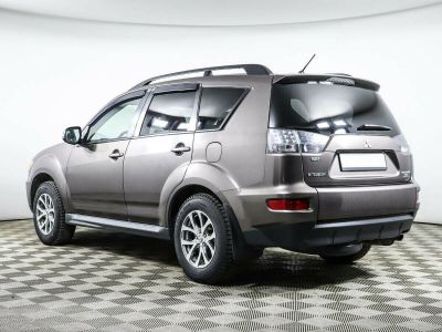 Mitsubishi Outlander, 2.0 л, CVT, 2011 фото 6