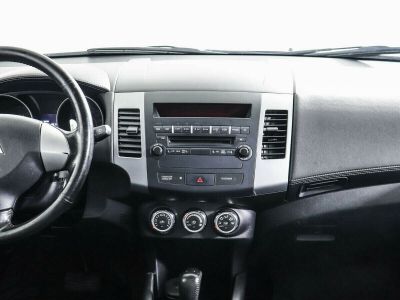 Mitsubishi Outlander, 2.0 л, CVT, 2011 фото 7