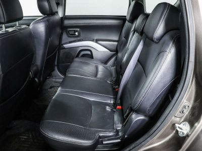 Mitsubishi Outlander, 2.0 л, CVT, 2011 фото 2