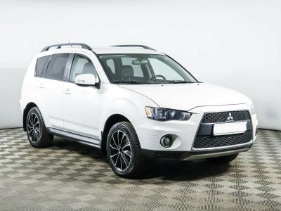 Mitsubishi Outlander, 2.0 л, CVT, 2011 фото 4