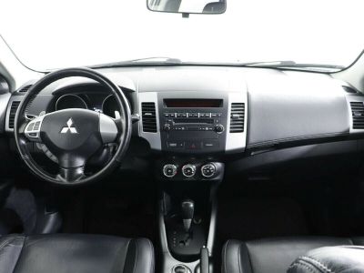 Mitsubishi Outlander, 2.0 л, CVT, 2011 фото 7