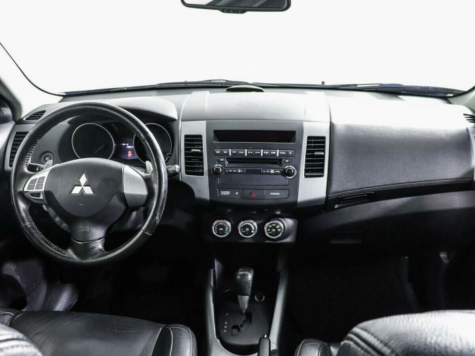 Mitsubishi Outlander, 2.0 л, Вариатор, 2011 фото 7