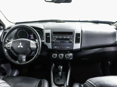 Mitsubishi Outlander, 2.0 л, CVT, 2011 фото 7