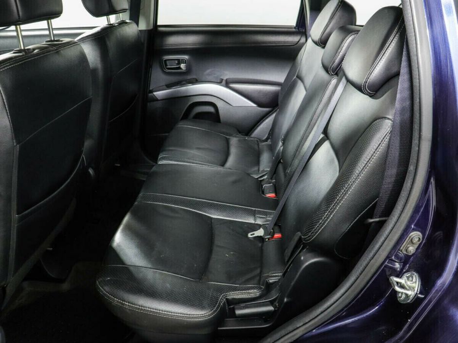 Mitsubishi Outlander, 2.0 л, Вариатор, 2011 фото 1