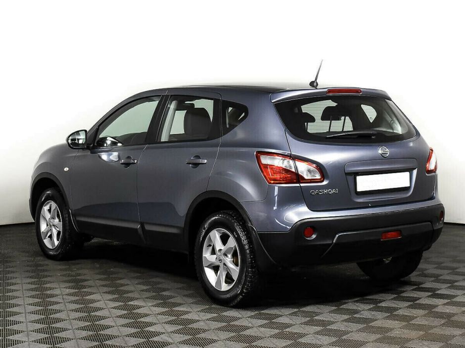 Nissan Qashqai, 2.0 л, Вариатор, 2010 фото 6