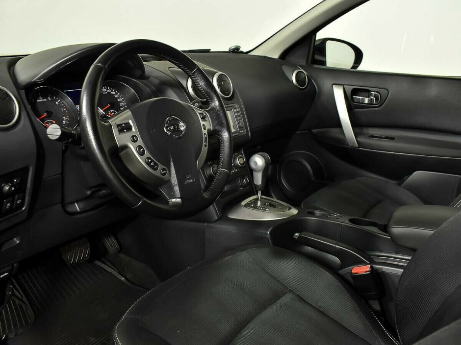 Nissan Qashqai, 2.0 л, Вариатор, 2010 фото 7