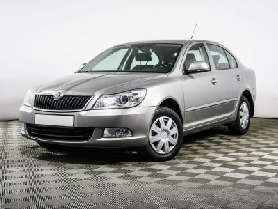 Skoda Octavia, 1.4 л, МКПП, 2012 фото 3