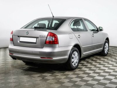 Skoda Octavia, 1.4 л, МКПП, 2012 фото 4