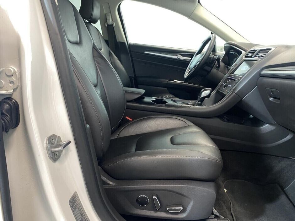 Ford Mondeo, 2.0 л, АТ, 2015 фото 2