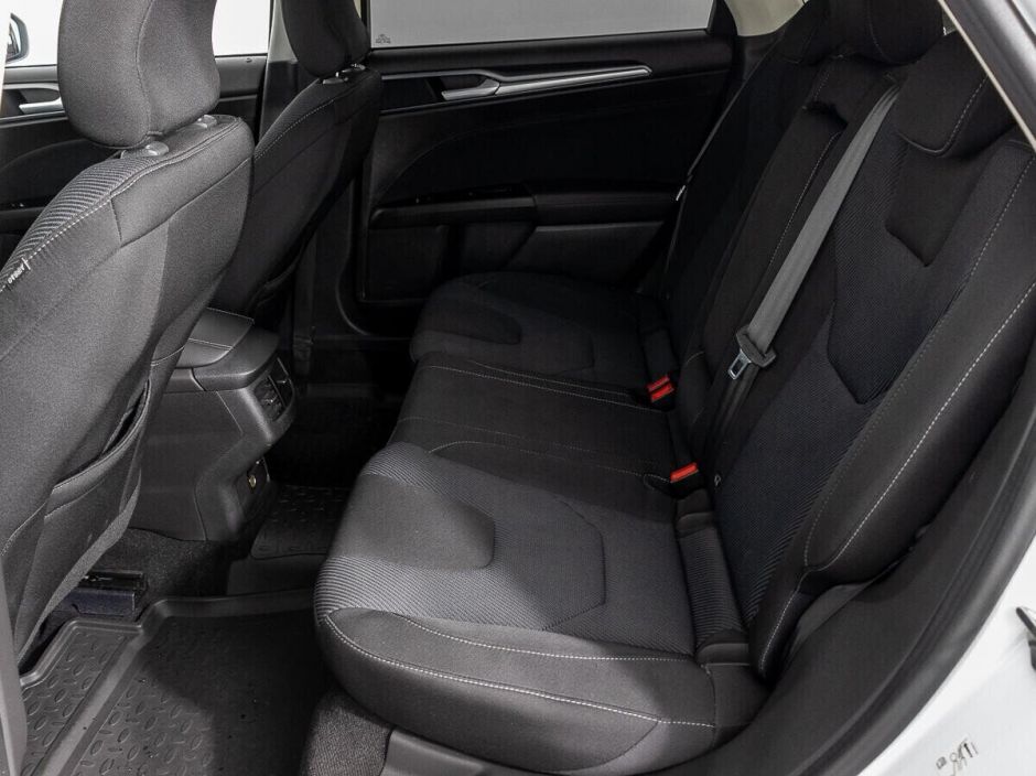 Ford Mondeo, 2.0 л, АТ, 2015 фото 1