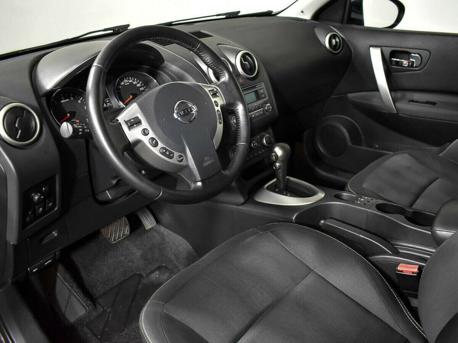 Nissan Qashqai, 1.6 л, Вариатор, 2012 фото 2