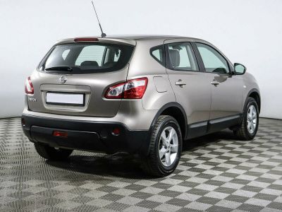 Nissan Qashqai, 2.0 л, CVT, 2012 фото 5