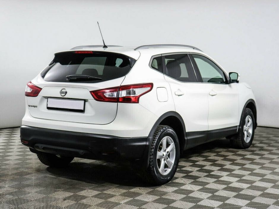 Nissan Qashqai, 2.0 л, Вариатор, 2014 фото 5