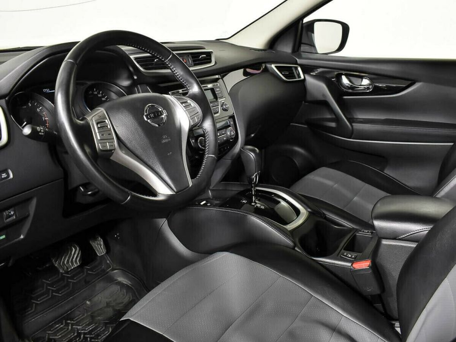 Nissan Qashqai, 2.0 л, Вариатор, 2015 фото 2