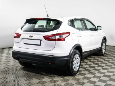 Nissan Qashqai, 2.0 л, CVT, 2016 фото 5