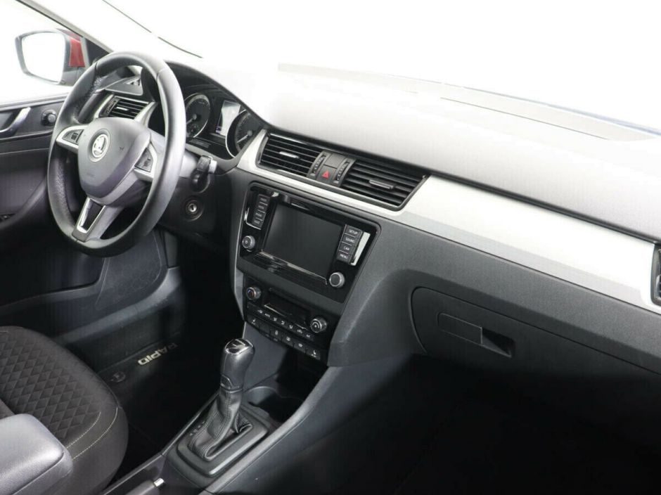 Skoda Rapid, 1.6 л, АТ, 2017 фото 9