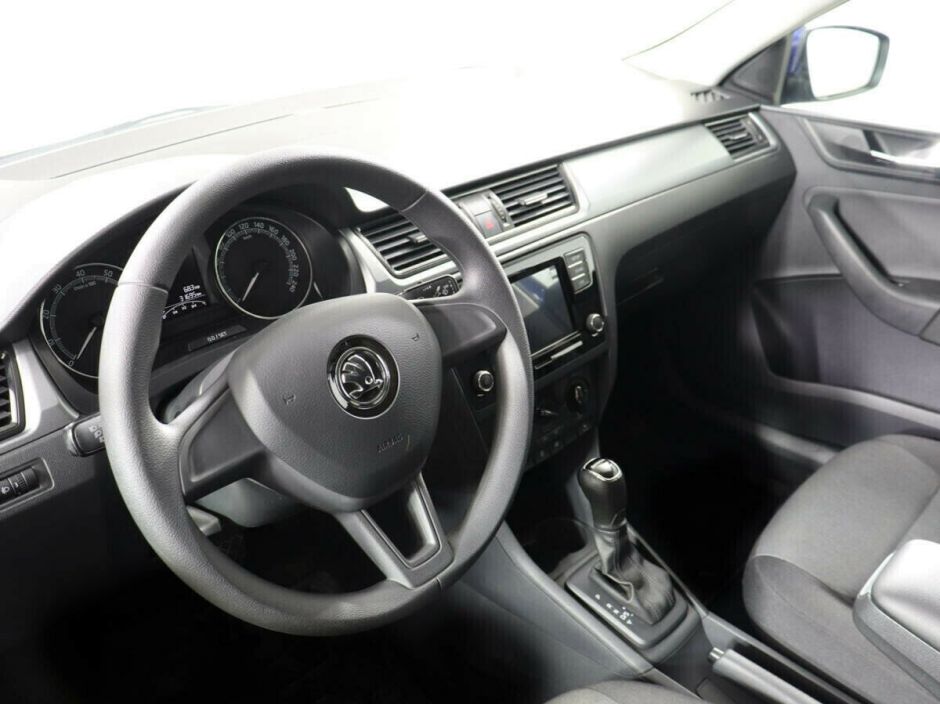 Skoda Rapid, 1.6 л, АТ, 2018 фото 2