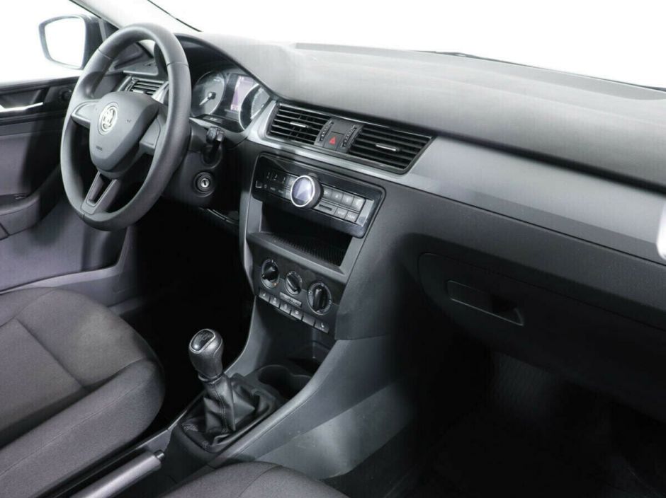 Skoda Rapid, 1.6 л, МТ, 2018 фото 9