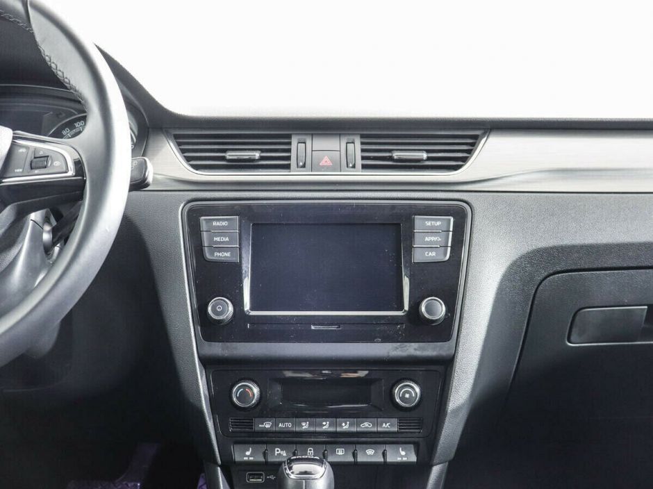 Skoda Rapid, 1.4 л, Робот, 2019 фото 8