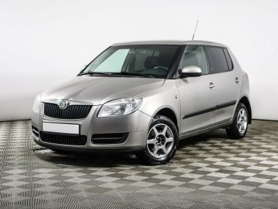 Skoda Fabia, 1.4 л, МКПП, 2010 фото 3