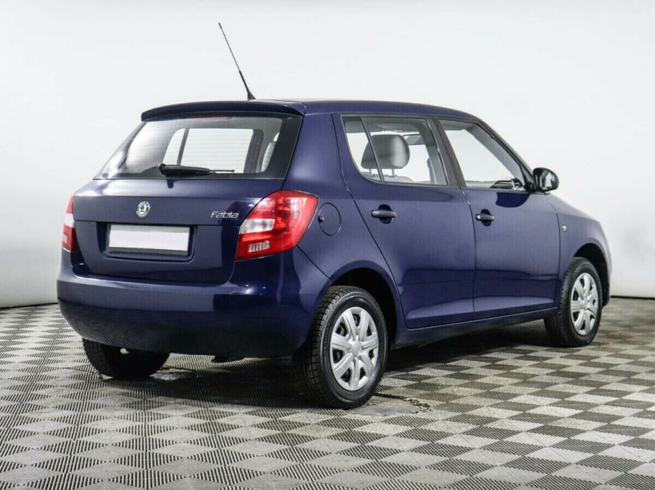 Skoda Fabia, 1.4 л, МТ, 2010 фото 4