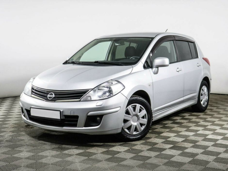 Nissan Tiida, 1.6 л, АТ, 2012 фото 3