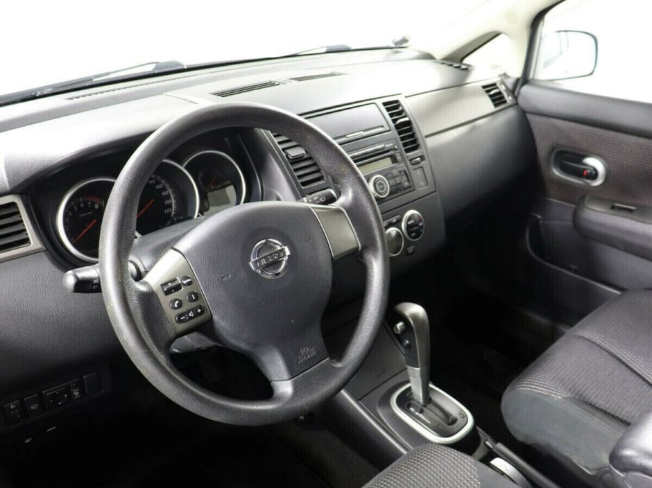 Nissan Tiida, 1.6 л, АТ, 2012 фото 7