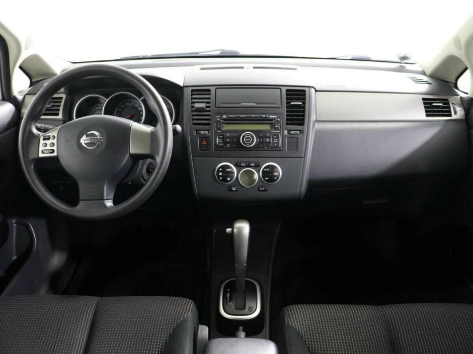 Nissan Tiida, 1.6 л, АТ, 2012 фото 8