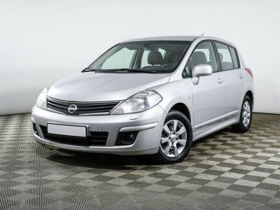 Nissan Tiida, 1.6 л, АКПП, 2013 фото 3