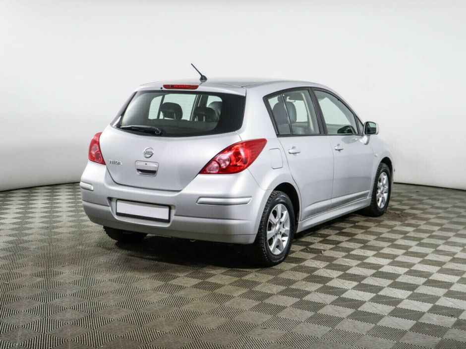 Nissan Tiida, 1.6 л, АТ, 2013 фото 4